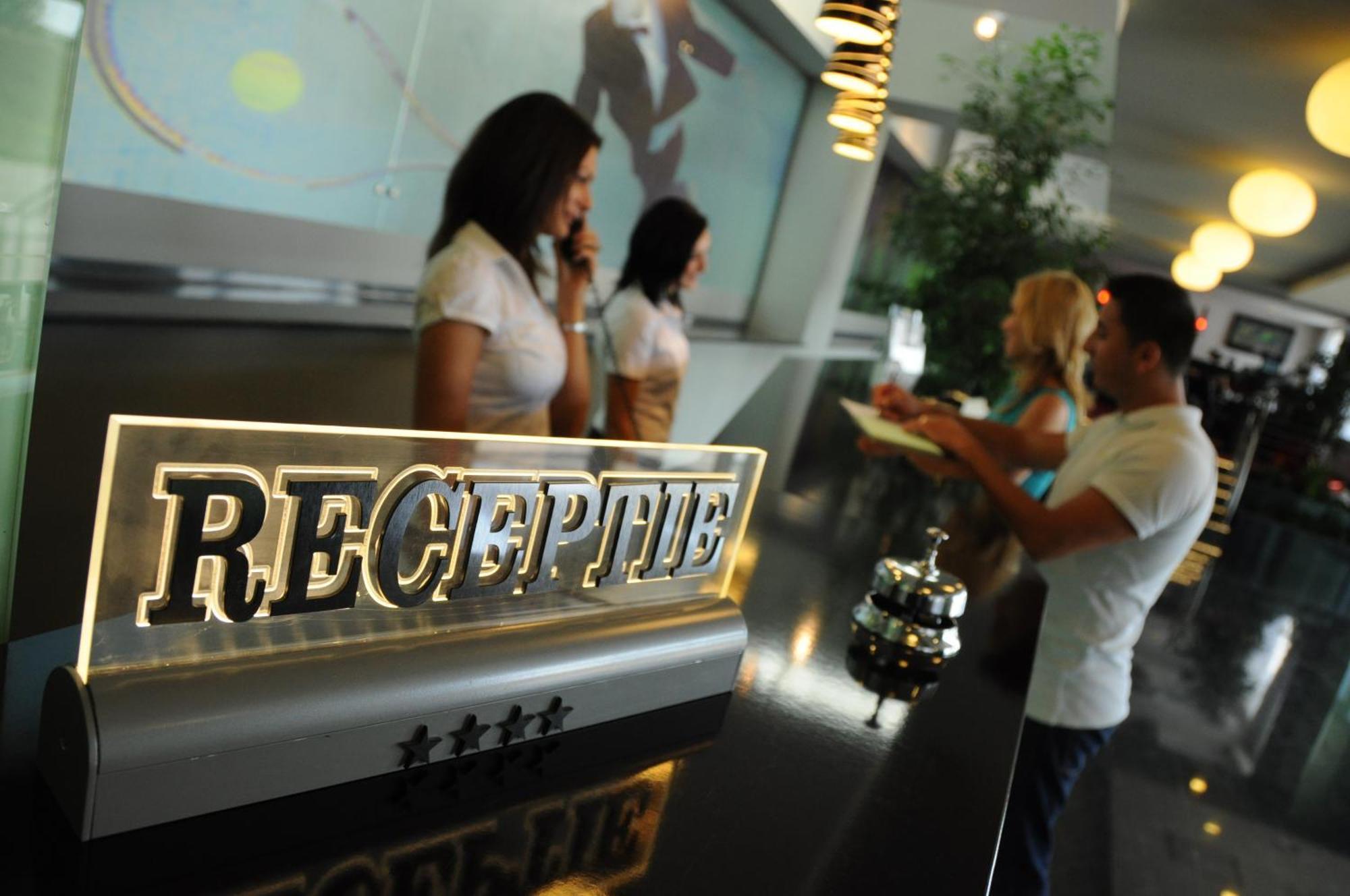 Hotel Emd Bacău Eksteriør billede