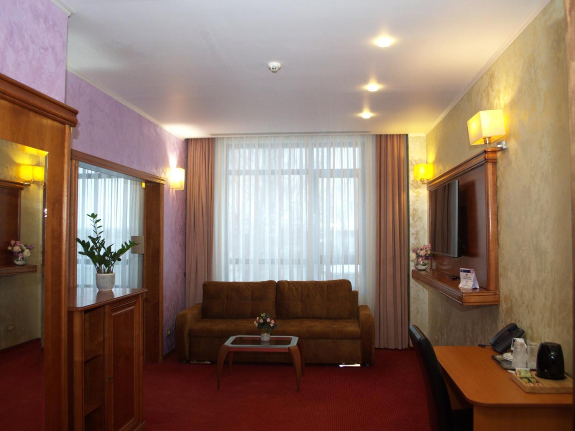 Hotel Emd Bacău Værelse billede